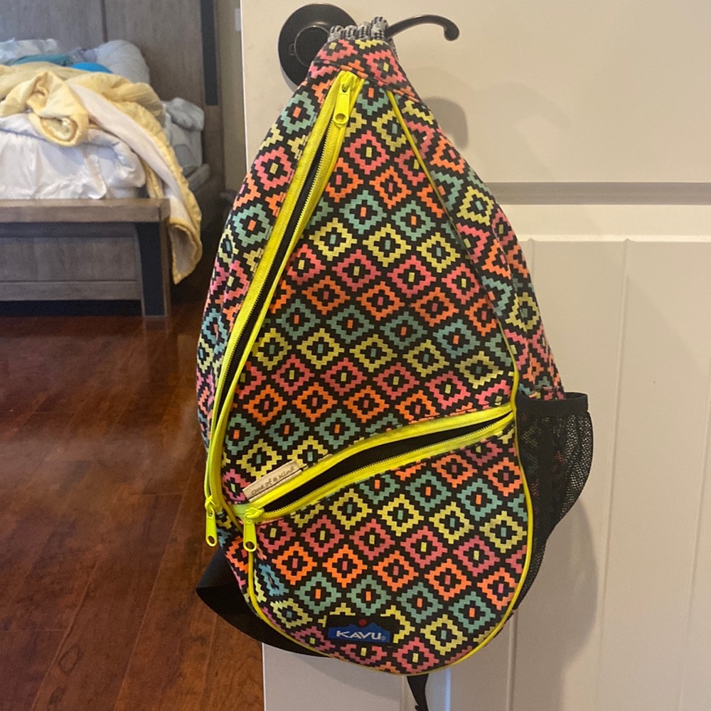 Kavu cross body bag